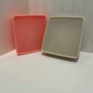 2 vintage Tupperware sandwich containers